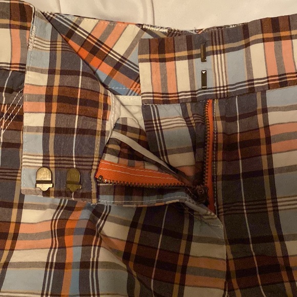 🌸$5 J. Crew City Fit shorts, low rise, plaid, size 2 - Picture 5 of 7